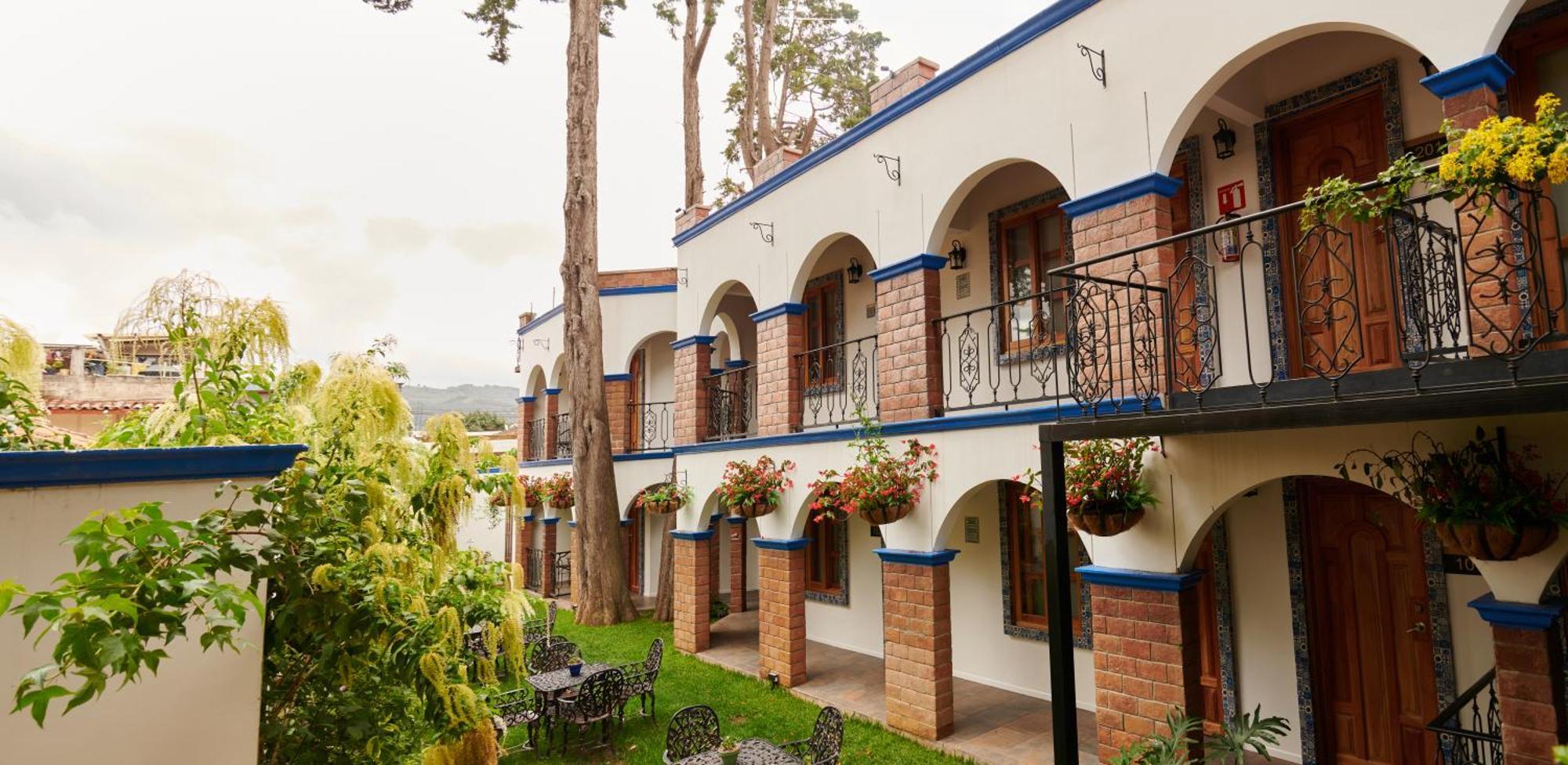 ホテル Hacienda Valentino San Cristóbal de Las Casas エクステリア 写真